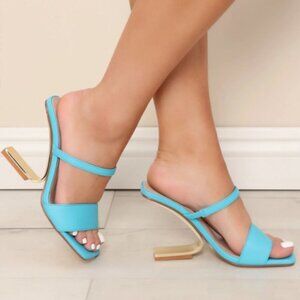 Fashion Nova  Blue Architectural Gold Heeled Mules Size 8 New In Box